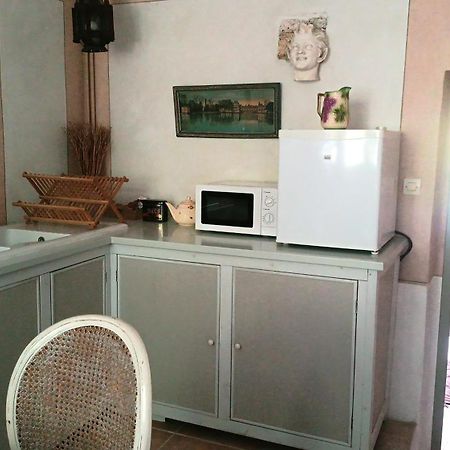 A L'Ombre Du Tilleul Apartman Giverny Kültér fotó