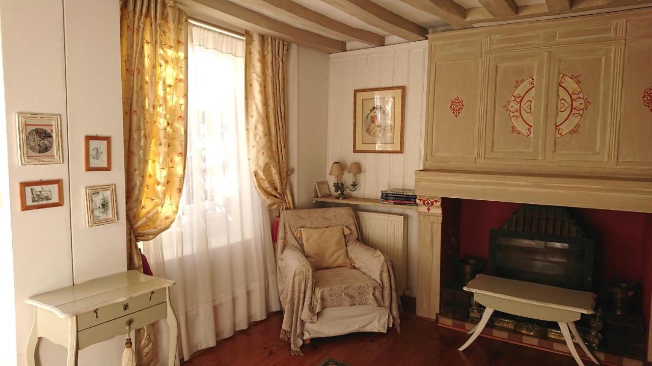 A L'Ombre Du Tilleul Apartman Giverny Kültér fotó